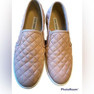 Steve Madden Blush Pink Quilted Sneakers (size 10)